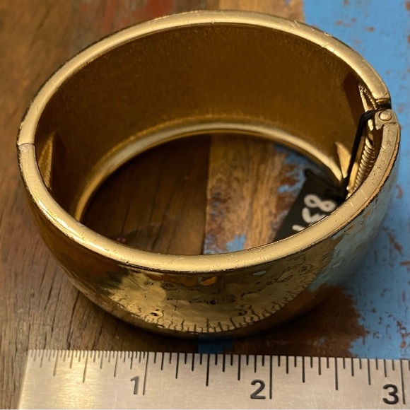 nOir Gold Hammered Cuff Bracelet - Picture 7 of 7